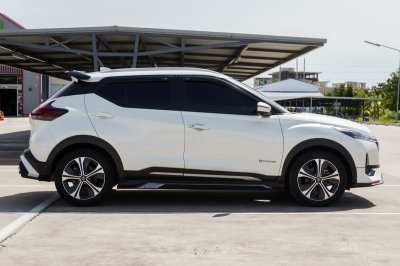 NISSAN KICKS 1.2 V E-POWER ปี2024 (งบ4175)