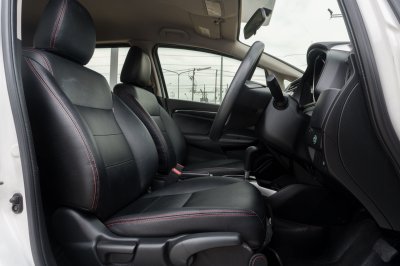 HONDA JAZZ 1.5 V+ ปี2019 (8กษ3334)