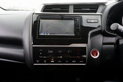 HONDA JAZZ 1.5 V+ ปี2019 (8กษ3334)