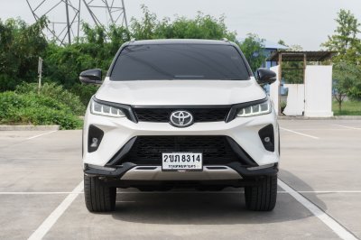 TOYOTA FORTUNER 2.4 LEGENDER ปี2022 (2ขภ8314)
