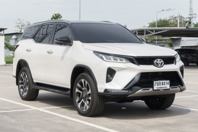 TOYOTA FORTUNER 2.4 LEGENDER ปี2022 (2ขภ8314)