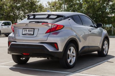 TOYOTA C-HR 1.8 MID ปี2018 (ภจ6041)