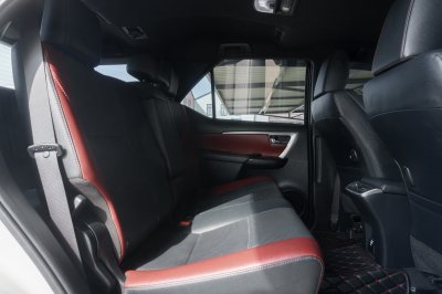 TOYOTA FORTUNER 2.4 LEGENDER ปี2022 (2ขภ8314)