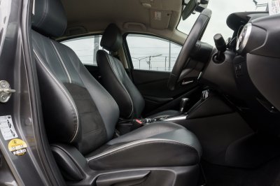 MAZDA 2 1.3 S (LEATHER) ปี2020 จด2021 (ขจ9283)