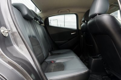 MAZDA 2 1.3 S (LEATHER) ปี2020 จด2021 (ขจ9283)