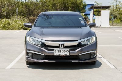HONDA CIVIC 1.5 TURBO ปี2019 (9กด6605)