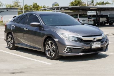 HONDA CIVIC 1.5 TURBO ปี2019 (9กด6605)