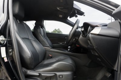 TOYOTA CH-R 1.8 HV HI ปี2018 (8กฒ2717)