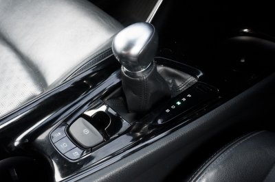 TOYOTA CH-R 1.8 HV HI ปี2018 (8กฒ2717)