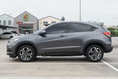HONDA HR-V 1.8 E ปี2021 (1ขว5318)
