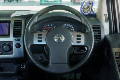 NISSAN NAVARA DOUBLECAB 2.5 SV CALIBRE LE MT ปี2012 จด2013 (2กก6586)