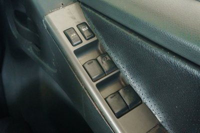 NISSAN NAVARA DOUBLECAB 2.5 SV CALIBRE LE MT ปี2012 จด2013 (2กก6586)