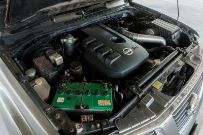 NISSAN NAVARA DOUBLECAB 2.5 SV CALIBRE LE MT ปี2012 จด2013 (2กก6586)