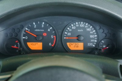 NISSAN NAVARA DOUBLECAB 2.5 SV CALIBRE LE MT ปี2012 จด2013 (2กก6586)