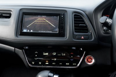 HONDA HR-V 1.8 E ปี2021 (1ขว5318)