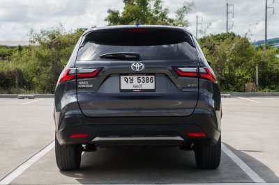 TOYOTA YARIS CROSS 1.5 HEV PREMIUM ปี2024 (จษ5386)