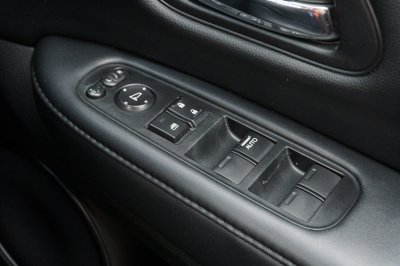 HONDA HR-V 1.8 E ปี2021 (1ขว5318)