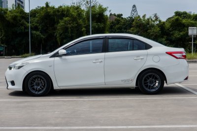 TOYOTA VIOS 1.5 J AT ปี 2014 (4กผ1732)