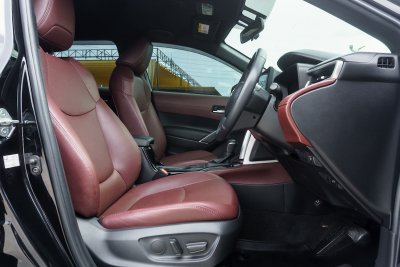 TOYOTA COROLLA CROSS 1.8 HYBRID PREMIUM ปี2020 (1ขษ5154)