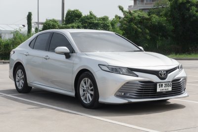 TOYOTA CAMRY 2.0 G AT ปี 2018 (ขท2550)