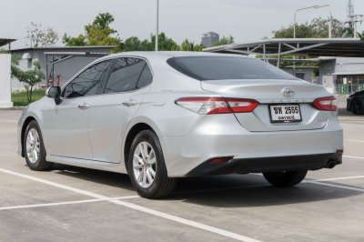 TOYOTA CAMRY 2.0 G AT ปี 2018 (ขท2555)