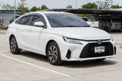 TOYOTA YARIS ATIV 1.2 PREMIUM ปี2023 (งบ8649)