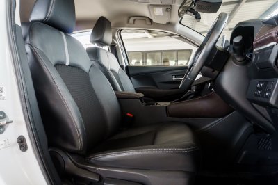 TOYOTA YARIS ATIV 1.2 PREMIUM ปี2023 (งบ8649)