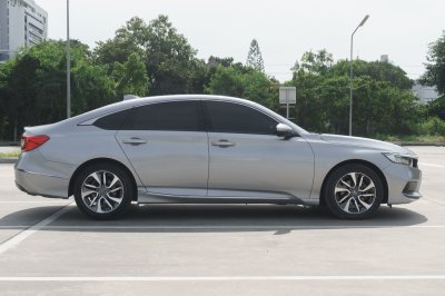 HONDA ACCORD 1.5 EL TURBO AT ปี 2020 (1ขฌ8373)