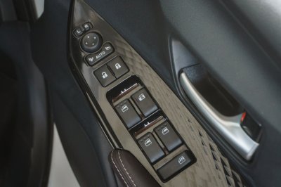 TOYOTA YARIS ATIV 1.2 PREMIUM ปี2023 (งบ8649)