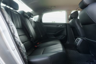 HONDA ACCORD 1.5 EL TURBO AT ปี 2020 (1ขฌ8373)