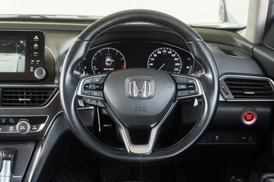 HONDA ACCORD 1.5 EL TURBO AT ปี 2020 (1ขฌ8373)