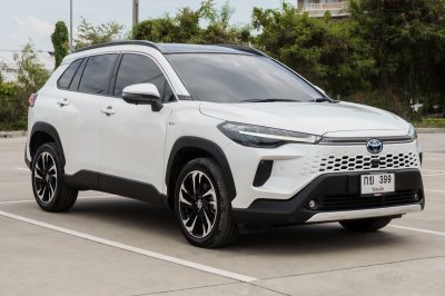 TOYOTA COROLLA CROSS 1.8 HEV PREMIUM LUXURY ปี2024 (กย399)