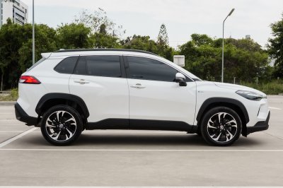 TOYOTA COROLLA CROSS 1.8 HEV PREMIUM LUXURY ปี2025 (6ขล8513)