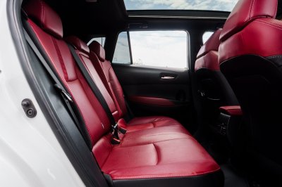 TOYOTA COROLLA CROSS 1.8 HEV PREMIUM LUXURY ปี2025 (6ขล8513)