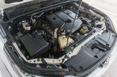 TOYOTA FORTUNER 2.4 LEGENDER ปี2022 (2ขภ8374)