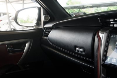 TOYOTA FORTUNER 2.4 LEGENDER ปี2022 (ขต2606)