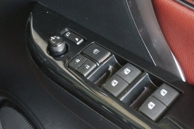 TOYOTA FORTUNER 2.4 LEGENDER ปี2022 (ขต2606)