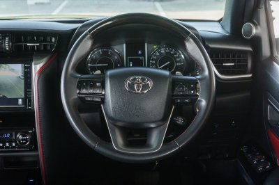 TOYOTA FORTUNER 2.4 LEGENDER ปี2022 จด2023 (ขฉ7254)