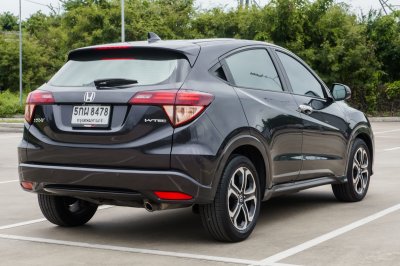 HONDA HR-V 1.8 E AT ปี2016 (5กผ8478)