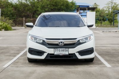 HONDA CIVIC 1.8 E ปี2017 (7กข8658)