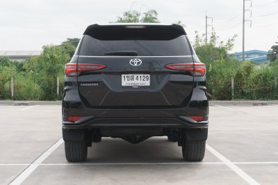 TOYOTA FORTUNER 2.4 LEGENDER ปี2020 (1ขส4129)