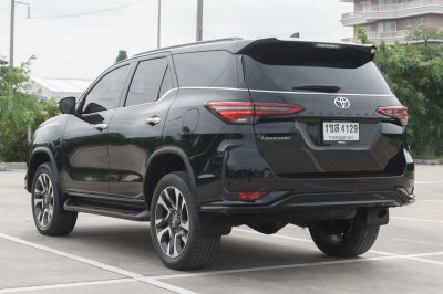 TOYOTA FORTUNER 2.4 LEGENDER ปี2020 (1ขส4129)