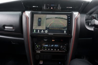 TOYOTA FORTUNER 2.4 LEGENDER ปี2022 (2ขย7321)