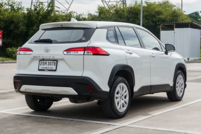 TOYOTA COROLLA CROSS 1.8 SPORTS ปี2022 (3ขด3078)