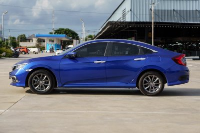 HONDA CIVIC 1.8 EL ปี2019 จด2020 (9กฮ3195)