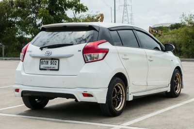 TOYOTA YARIS 1.2 E AT ปี2017 (6กท902)