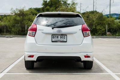 TOYOTA YARIS 1.2 E AT ปี2017 (6กท902)