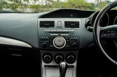 MAZDA 3 1.6 SPIRIT SEDAN AT ปี2012 (5กข2186)