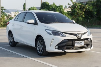 TOYOTA VIOS 1.5 MID AT ปี 2020 (1ขญ7067)