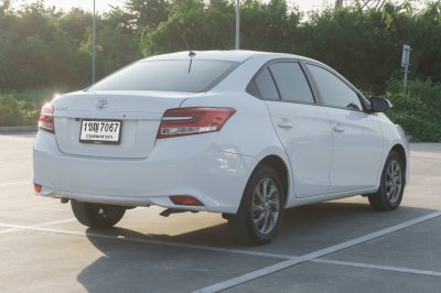TOYOTA VIOS 1.5 MID AT ปี 2020 (1ขญ7067)